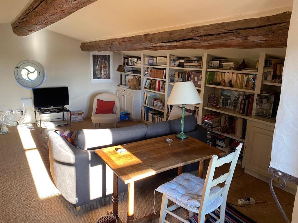 In Gordes, Facing The Entire Luberon Park A Beautiful 5 Bedrooms House Luaran gambar