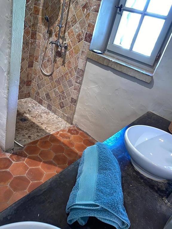 In Gordes, Facing The Entire Luberon Park A Beautiful 5 Bedrooms House Luaran gambar